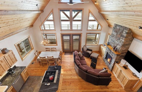 Grantsdale Cabin | * * *Como Peaks Cabin* * *