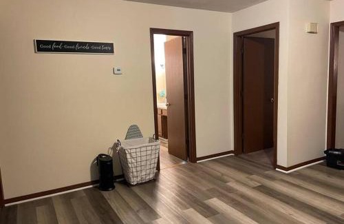 Columbia House | ~Como's Finest ~A Home Away From Home ~Sleeps 10 ~