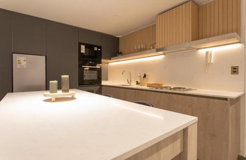 El Golf Apartment | Comodidad y Ubicacion Apartamento 2D 2B Grupal