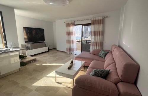 Puerto de Santiago Bed & Breakfast | Compact room in beautiful 4bedroom penthouse