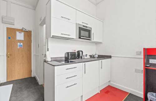 Dudley Apartment | Compact Studio for , Kitchen, WiFi, Parking in Dudley