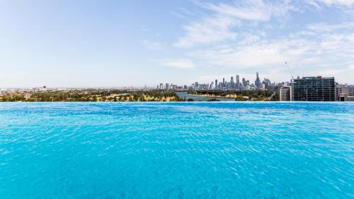 St Kilda Apartment | COMPLETE HOST Park View St Kilda