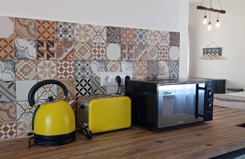 Casais do Rio Apartment | Complete vacation studio for 4 people near beaches and Óbidos Castle