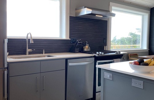 Florence House | Completely remodeled, overlooking Heceta Beach, see and hear the surf.