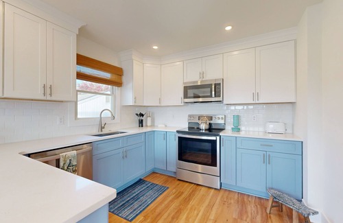 South Bethany Harbor House | Completely Renovated South Bethany House, 5- minute walk to beach
