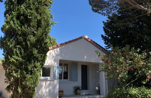 Les Angles House | Completely renovated villa, 6 people, at the gates of Avignon
