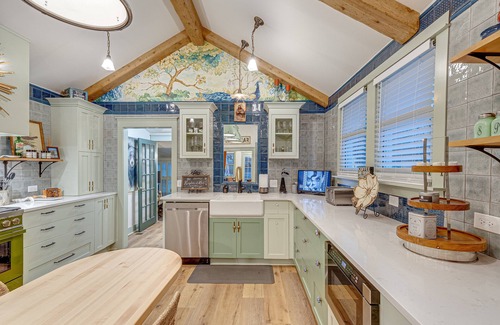 Franklin Cottage | Completely Renovated Historical Cottage - Walking distance to Downtown Franklin