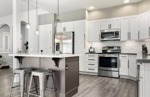 Quincy House | Completely Renovated Townhome in Sunserra at Crescent Bar