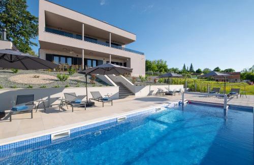 Sveta Nedelja Villa | Complex Alca
