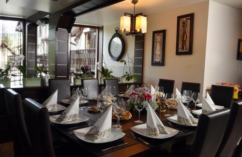Busteni Resort | Complex Cochet