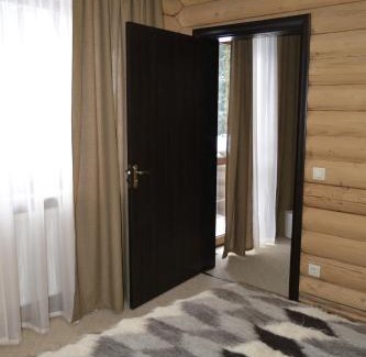 Yaremche Hotel | Complex Hyzhky