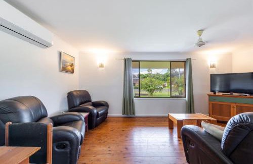 Iluka House | Compton House
