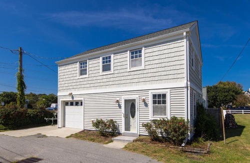 Northeast Virginia Beach House | Conch Shell Cottage - North End VB