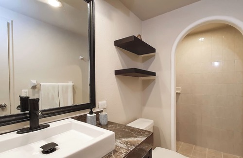 El Rosarito Condo | Condo 103 Black & White 2 BDR