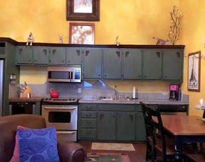 Taos Ski Valley Condo | Condo ∙ 2 bedrooms ∙ 8 guests