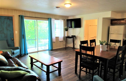 Almo Condo | Condo #20 at Kentucky Lake's Lynnhurst Family Resort