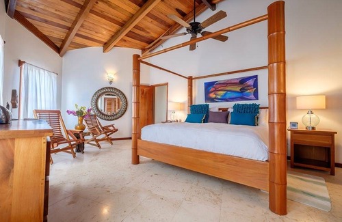 San Pedro Condo | Condo ∙ 3 bedrooms ∙ 6 guests
