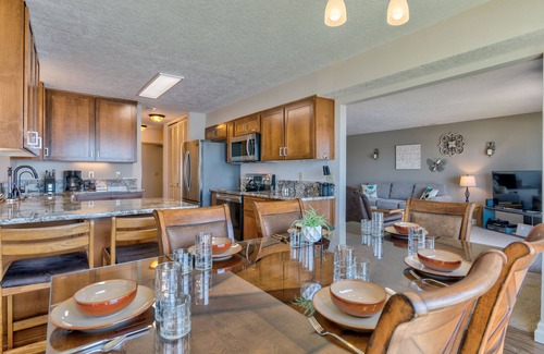 Lincoln Beach Condo | Condo #36 is the perfect home for a family on the beach.