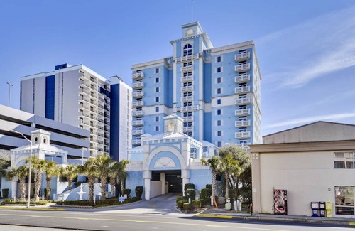 Myrtle Beach Condo | Condo ∙ 4 bedrooms ∙ 10 guests