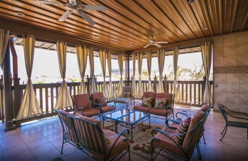 Faubourg Lafayette Condo | Condo ∙ 4 bedrooms ∙ 7 guests