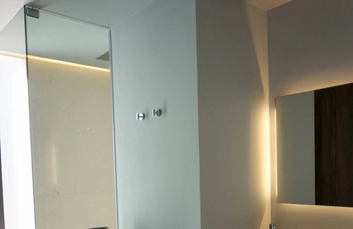 Romantic Zone Hotel | CONDO 57 BY TRVL2HM