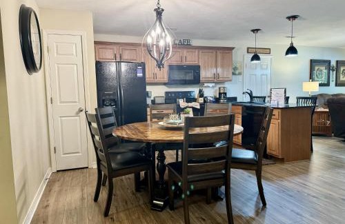 Hollister Apartment | Condo A-2 at Vickery Resort