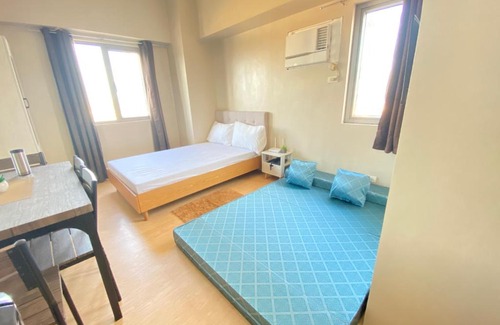 North Reclamation Area Apartment | Condo across SM City Cebu with Wifi, up to 4 person