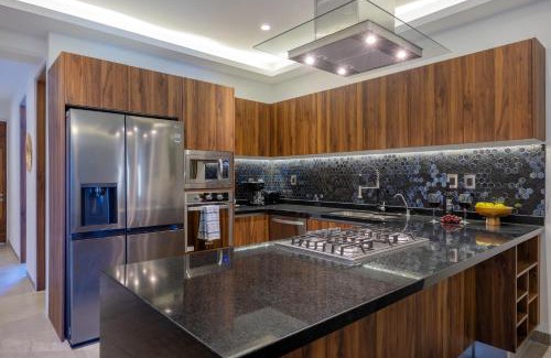 Flamingos Apartment | Condo Believe 202