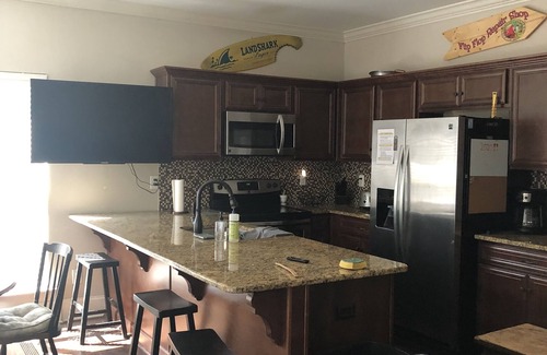 Forest Lake Condo | Condo close to U A