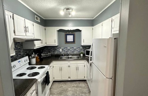 Kannapolis Apartment | Condo Comforts of HOMME