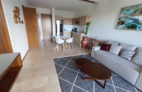 Tohoku Apartment | Condo DOWNTOWN muy cerca del Mar y de la 5 Av.