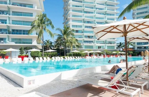 Puerto Vallarta Hotel | CONDO ICO BY TRVL2HM