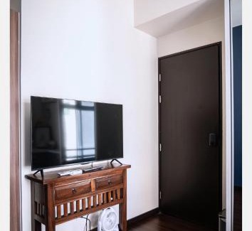 Bonifacio Global City House | Condo in BGC near Grand Hyatt Hotel