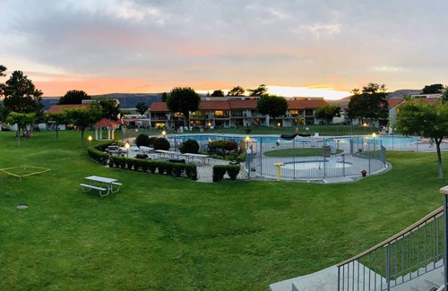 Quincy Condo | Condo in Crescent Bar Resort—20 minutes from the Gorge amphitheater.
