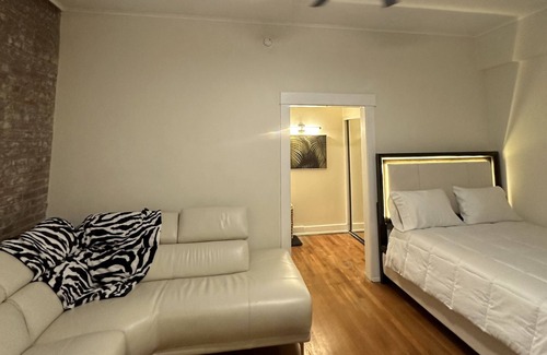 Willmore Apartment | Condo in Long Beach, California