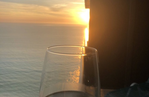 Sunset Beach Condo | Condo is on Sunset Beach! Fall in love with ocean front living.