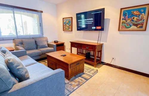 Barrio Las Parcelas Apartment | Condo Las Brisas near to Marina Herradura, free Pool and wifi