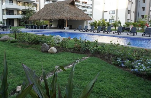 Nuevo Vallarta Condo | CONDO LOMA by TRVL2HM