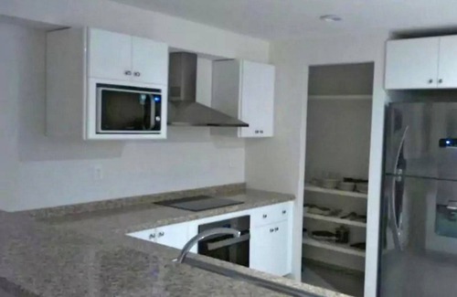 Cerritos Condo | Condo Lupi