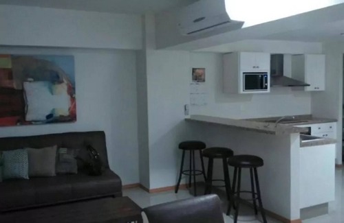 Cerritos Condo | Condo Lupi