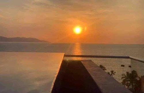 North Hotel Zone Apartment | Condo Nick Puerto Vallarta, Enjoy the Beach