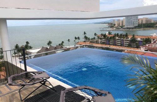 North Hotel Zone Apartment | Condo Nick Puerto Vallarta, Enjoy the Beach
