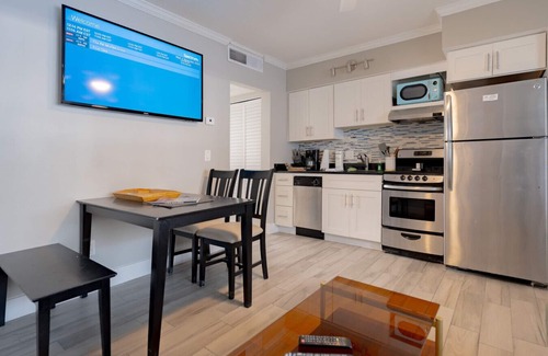 Belleair Beach Condo | Condo On The Beach - Heated Pool - Self Check-in