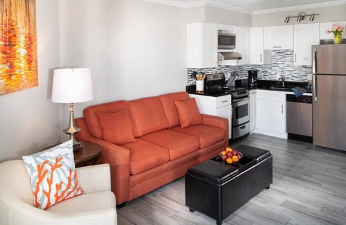 Belleair Beach Condo | Condo On The Beach - Ocean View Balcony - Pool