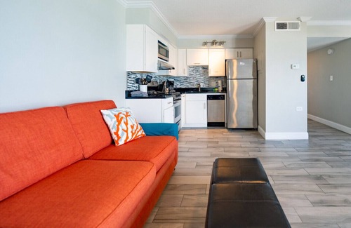 Belleair Beach Condo | Condo On The Beach - Ocean View Balcony - Pool
