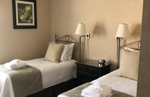 Shelter Cove Condo | Condo overlooking Shelter Cove Harbor