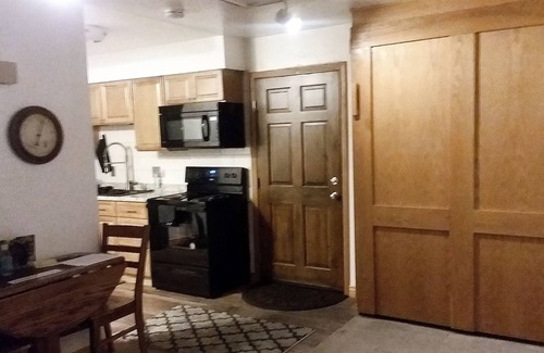 Purgatory Condo | Condo sleeps 4 at a budget price. Only 200 yards from 6 person chairlift!