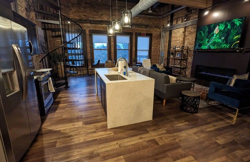 Downtown - Waterfront Condo | Condo steps away from Lake Superior/Canal Park