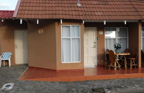 Jaco Apartment | Condo Villa B27 sleeps five people - B28 sleeps six people - price includes housekeeping fees not taxes - Very close to the pool and beach!