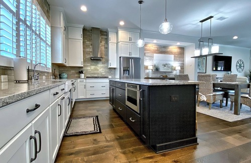 Redington Beach Condo | Condo walk to the beach, WiFi, AC, washer/dryer - snowbirds OK
